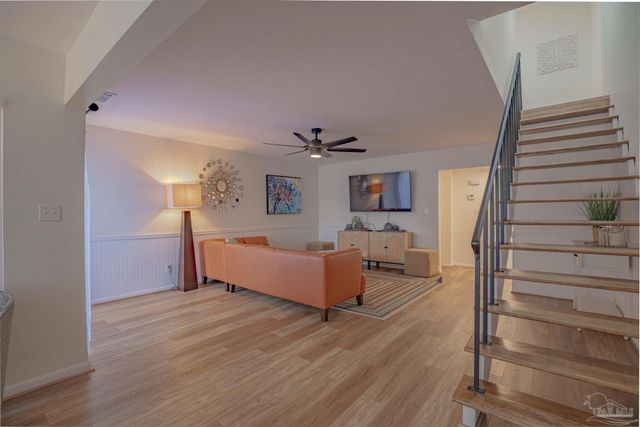 4736 Huron Dr, Pensacola, FL 32507