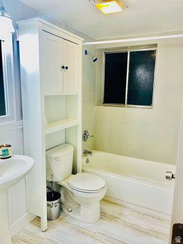 4432 S WOODGROVE DR, West Valley City, UT 84120