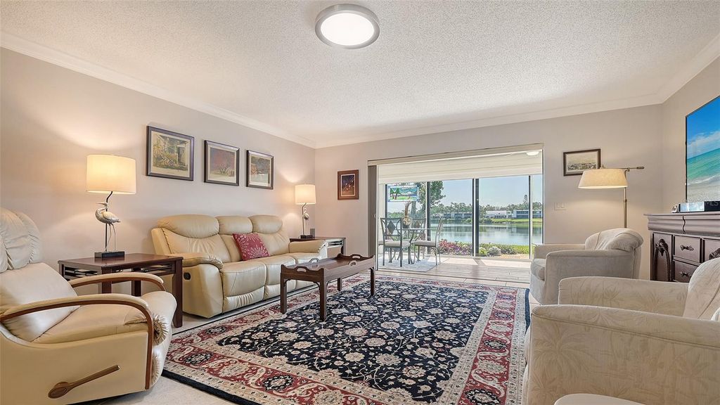 Image 12 of property listing at 515 SPRING LAKES BOULEVARD 515, Bradenton, FL 34210