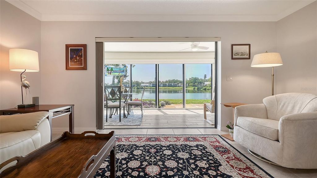 Image 13 of property listing at 515 SPRING LAKES BOULEVARD 515, Bradenton, FL 34210