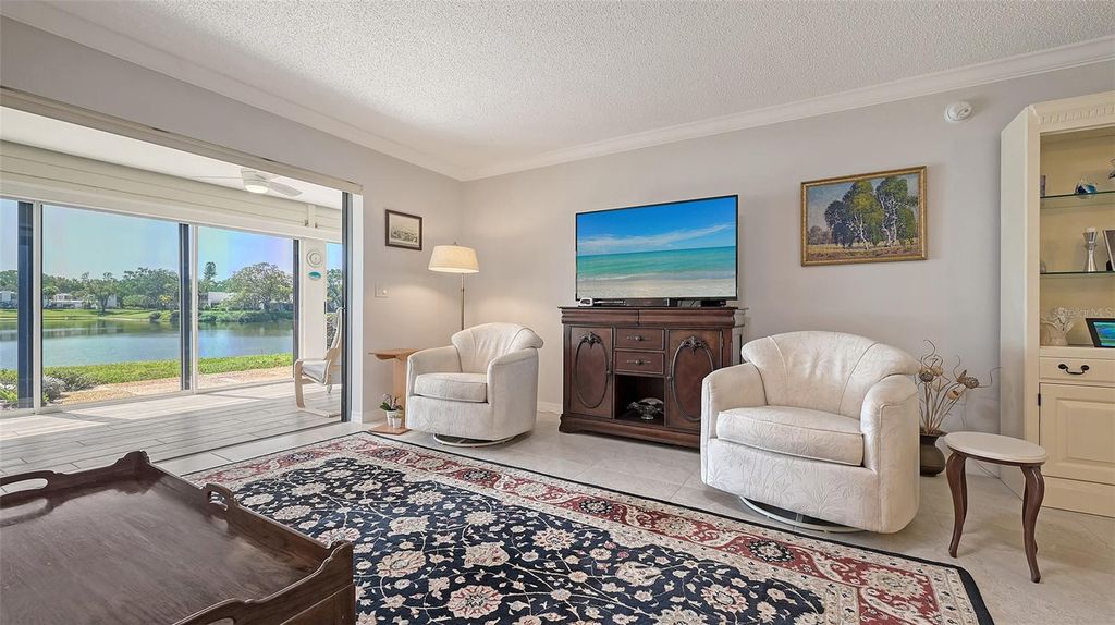 Image 14 of property listing at 515 SPRING LAKES BOULEVARD 515, Bradenton, FL 34210