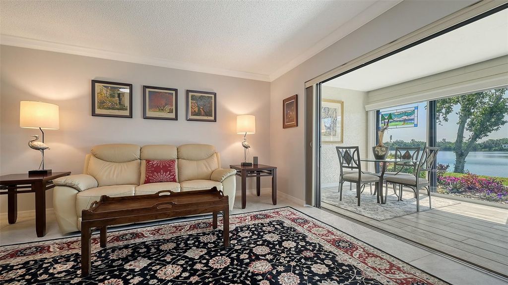 Image 15 of property listing at 515 SPRING LAKES BOULEVARD 515, Bradenton, FL 34210