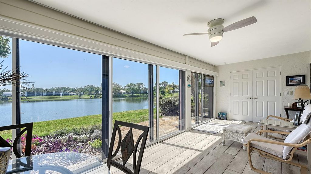Image 17 of property listing at 515 SPRING LAKES BOULEVARD 515, Bradenton, FL 34210