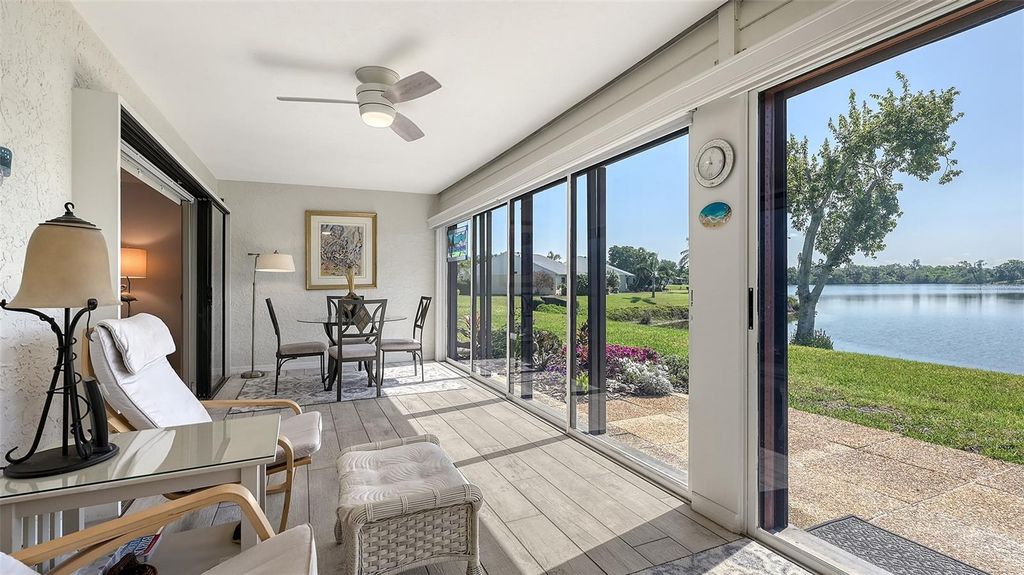 Image 19 of property listing at 515 SPRING LAKES BOULEVARD 515, Bradenton, FL 34210
