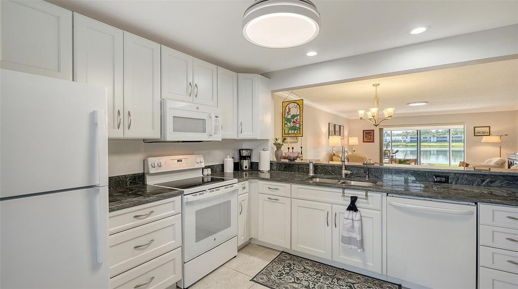 Image 25 of property listing at 515 SPRING LAKES BOULEVARD 515, Bradenton, FL 34210