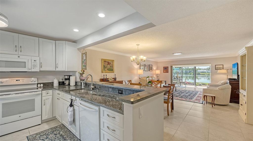Image 27 of property listing at 515 SPRING LAKES BOULEVARD 515, Bradenton, FL 34210