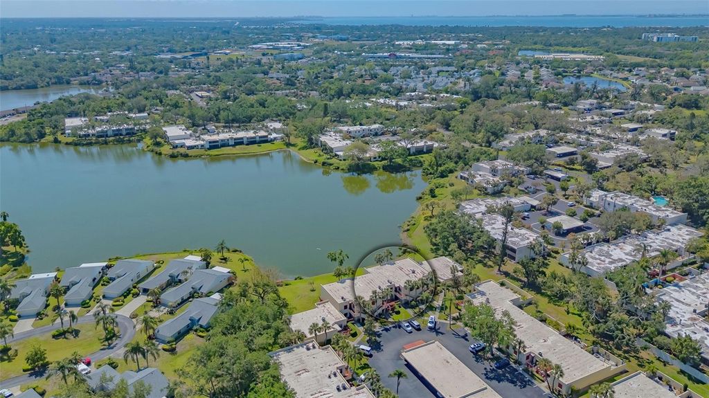 Image 40 of property listing at 515 SPRING LAKES BOULEVARD 515, Bradenton, FL 34210