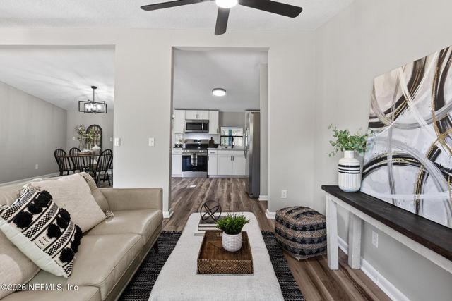 4224 DEER Trail, Middleburg, FL 32068