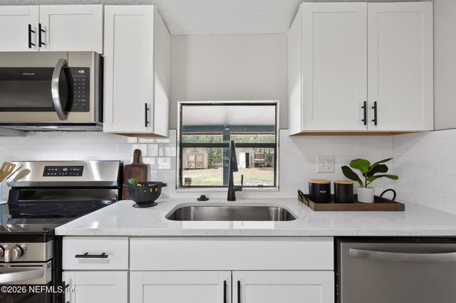 4224 DEER Trail, Middleburg, FL 32068