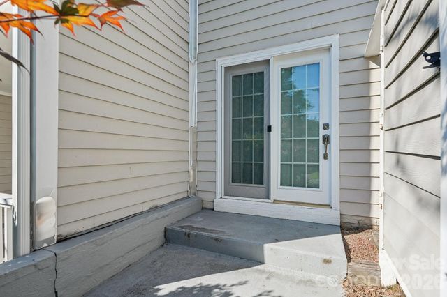 8403 Cricket Lake Drive, Charlotte, NC 28277