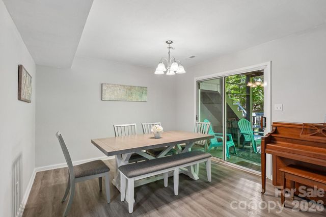 8403 Cricket Lake Drive, Charlotte, NC 28277