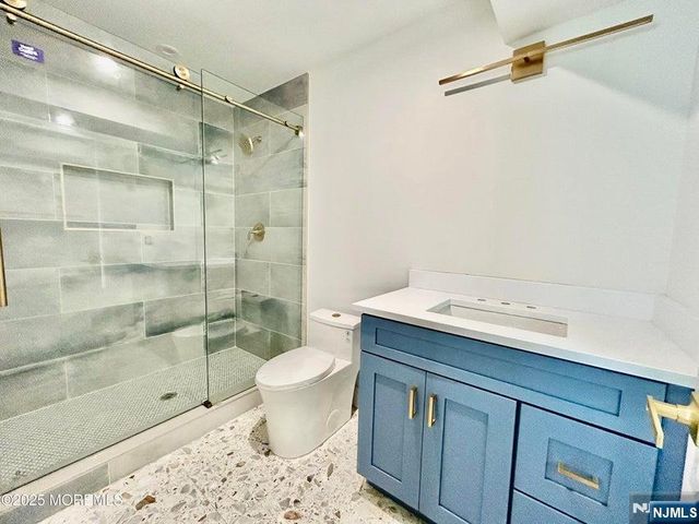 65 Knox Avenue, Cliffside Park, NJ 07010