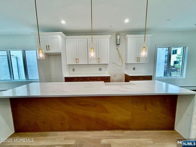 65 Knox Avenue, Cliffside Park, NJ 07010