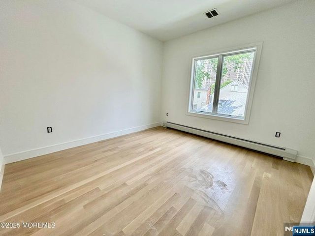 65 Knox Avenue, Cliffside Park, NJ 07010