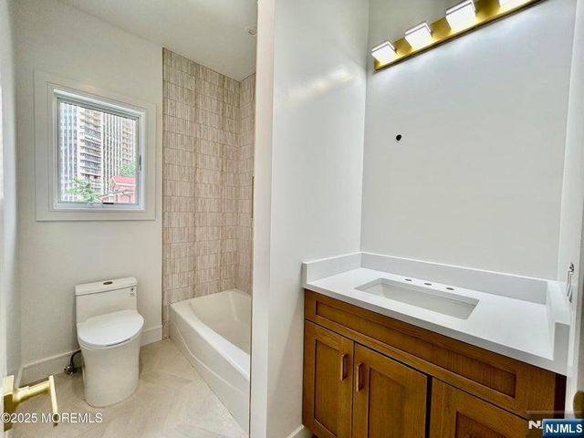 65 Knox Avenue, Cliffside Park, NJ 07010