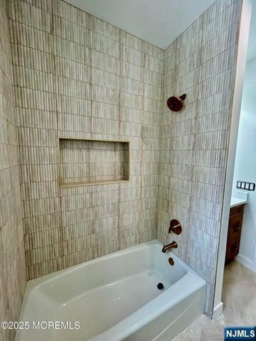 65 Knox Avenue, Cliffside Park, NJ 07010