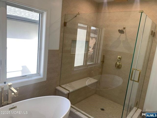 65 Knox Avenue, Cliffside Park, NJ 07010