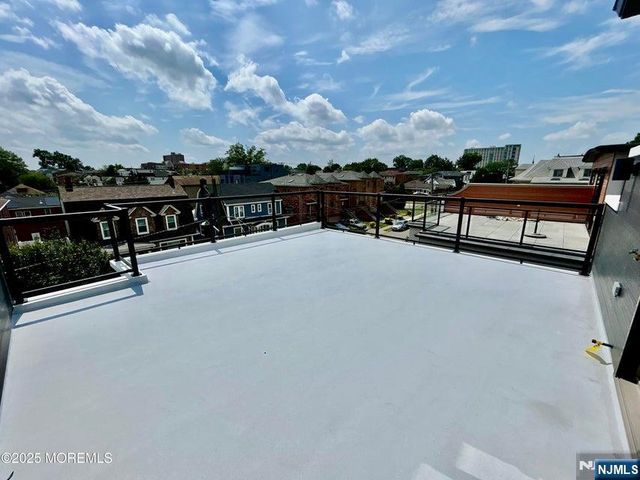 65 Knox Avenue, Cliffside Park, NJ 07010