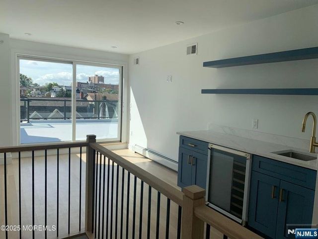 65 Knox Avenue, Cliffside Park, NJ 07010