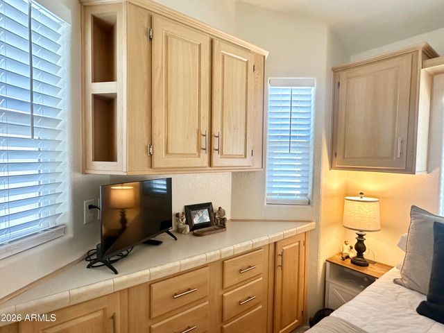 625 S HAWKS EYE Drive, Apache Junction, AZ 85119