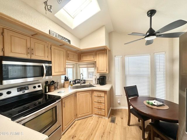 625 S HAWKS EYE Drive, Apache Junction, AZ 85119