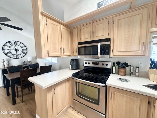 625 S HAWKS EYE Drive, Apache Junction, AZ 85119