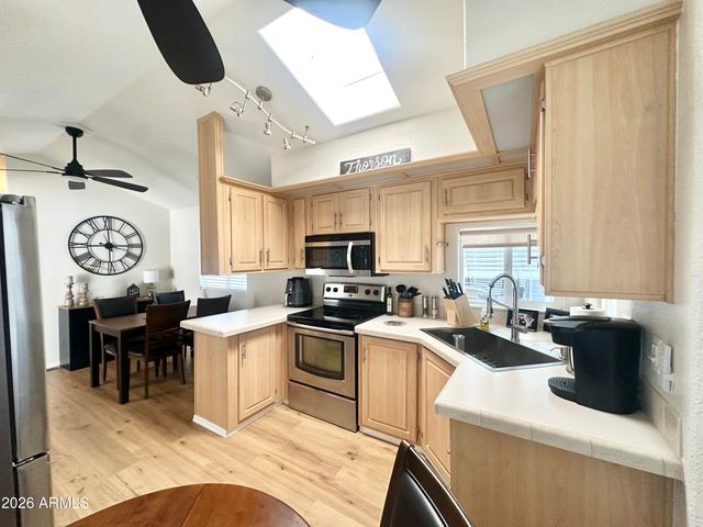 625 S HAWKS EYE Drive, Apache Junction, AZ 85119