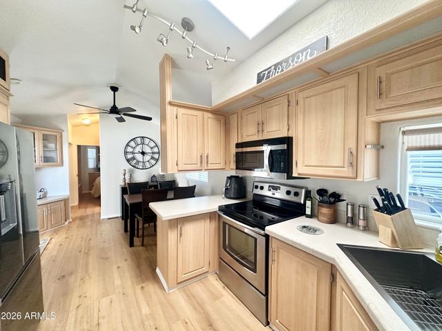 625 S HAWKS EYE Drive, Apache Junction, AZ 85119