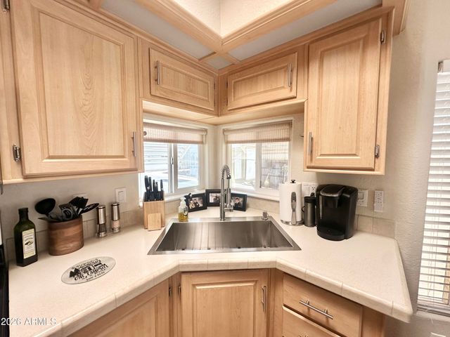 625 S HAWKS EYE Drive, Apache Junction, AZ 85119