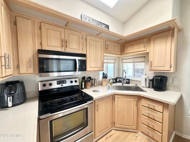 625 S HAWKS EYE Drive, Apache Junction, AZ 85119
