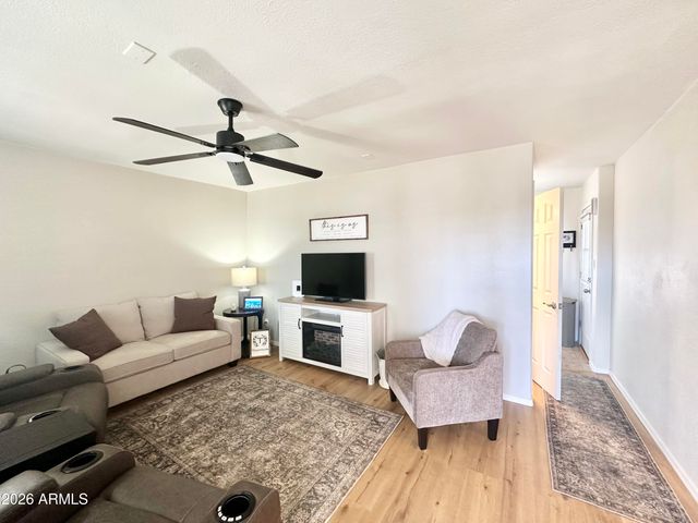 625 S HAWKS EYE Drive, Apache Junction, AZ 85119