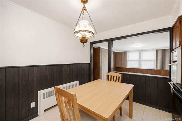 17 Maple Street, Brentwood, NY 11717
