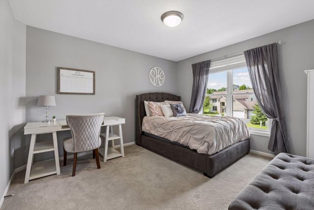 7638 Ridgeview Way, Chanhassen, MN 55317