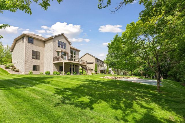 7638 Ridgeview Way, Chanhassen, MN 55317