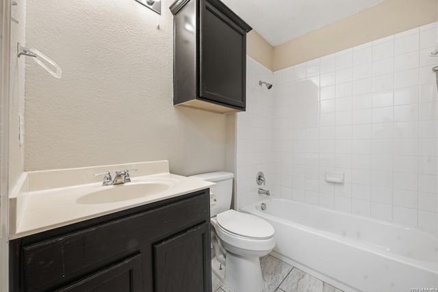 521 Melody Wind, New Braunfels, TX 78130