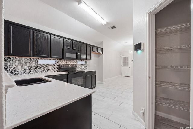 521 Melody Wind, New Braunfels, TX 78130