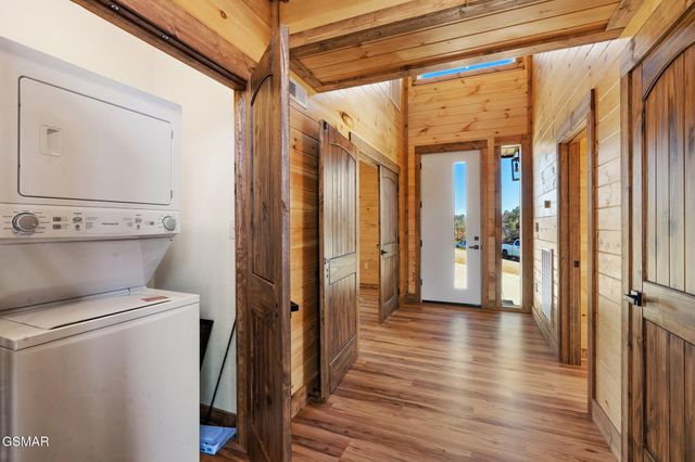 1568 Rainbow Ridge Way, Sevierville, TN 37862