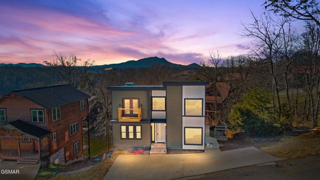 1568 Rainbow Ridge Way, Sevierville, TN 37862