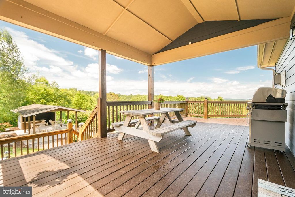 Image 17 of property listing at 1875 PYSELL CROSSCUT RD, Oakland, MD 21550