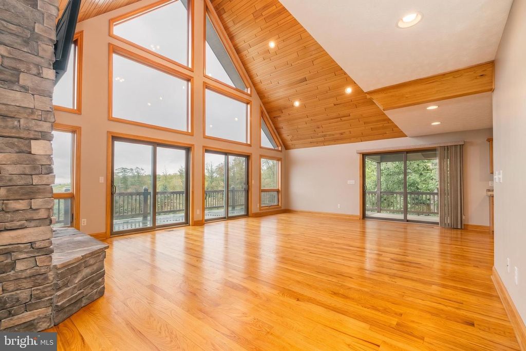 Image 21 of property listing at 1875 PYSELL CROSSCUT RD, Oakland, MD 21550