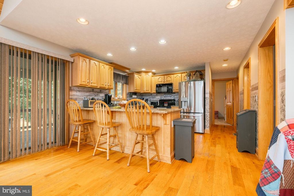 Image 27 of property listing at 1875 PYSELL CROSSCUT RD, Oakland, MD 21550