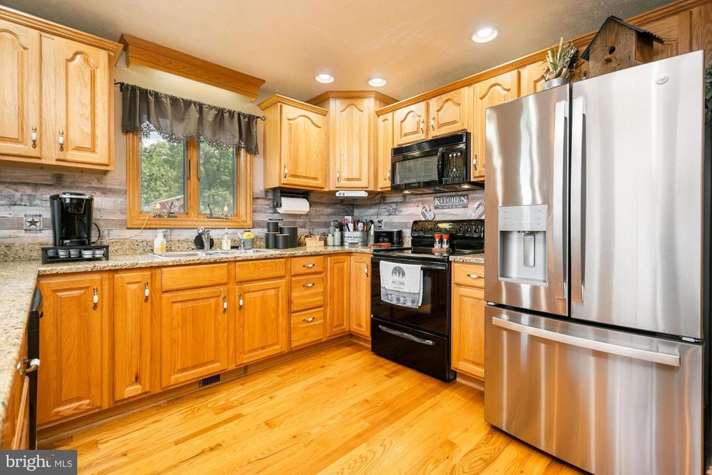Image 30 of property listing at 1875 PYSELL CROSSCUT RD, Oakland, MD 21550