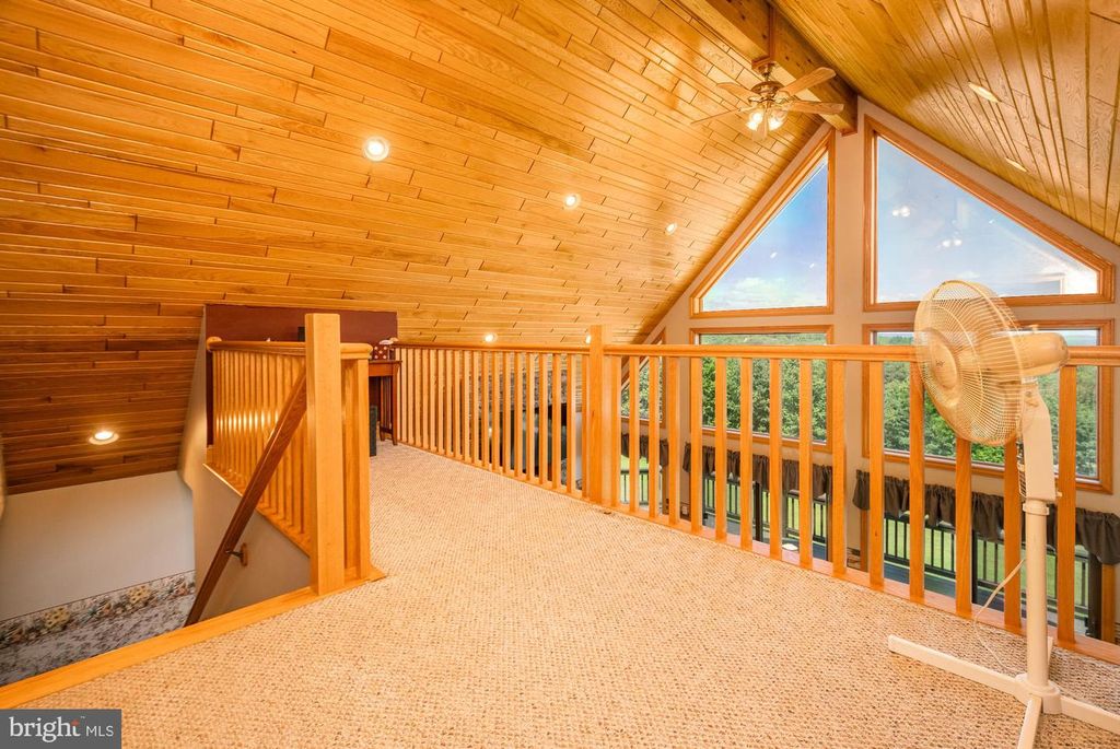 Image 36 of property listing at 1875 PYSELL CROSSCUT RD, Oakland, MD 21550