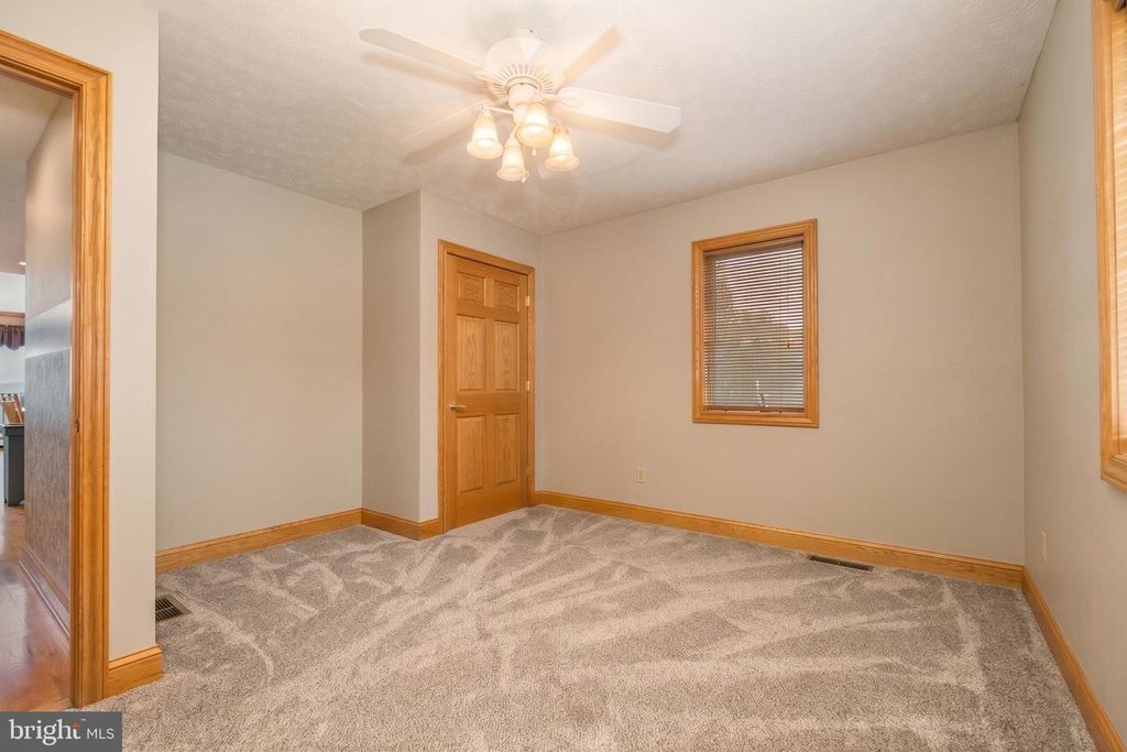 Image 39 of property listing at 1875 PYSELL CROSSCUT RD, Oakland, MD 21550