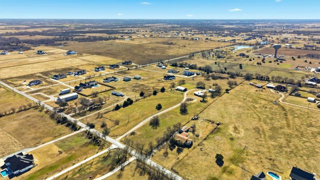 1264 Mcconnell Road, Gunter, TX 75058