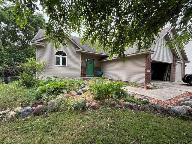 856 Bridle Creek Lane, Jordan, MN 55352