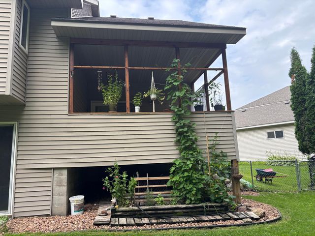 856 Bridle Creek Lane, Jordan, MN 55352