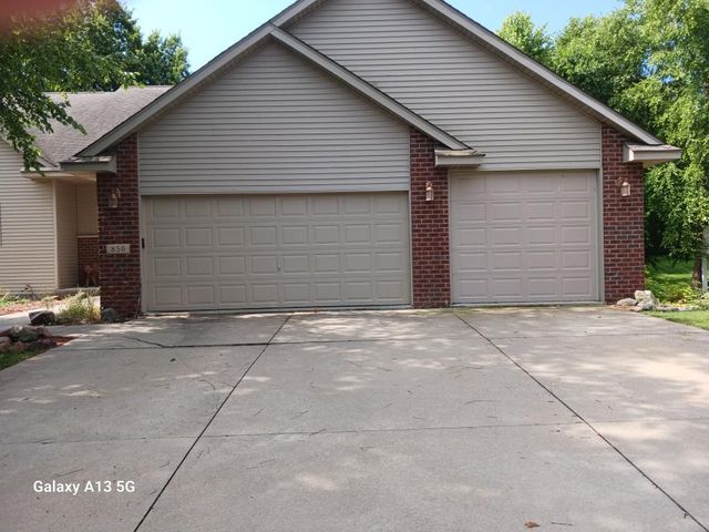 856 Bridle Creek Lane, Jordan, MN 55352