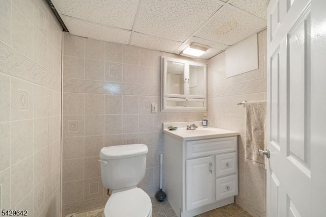 13 Lockwood Dr, Clifton City, NJ 07013