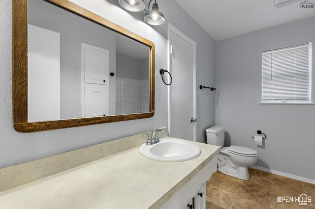 1543 SWEETBRIAR DRIVE, Wichita Falls, TX 76302